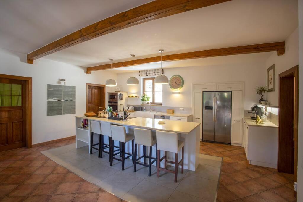 7 Bedroom Secluded Villa Close To Prague ริชานี ภายนอก รูปภาพ