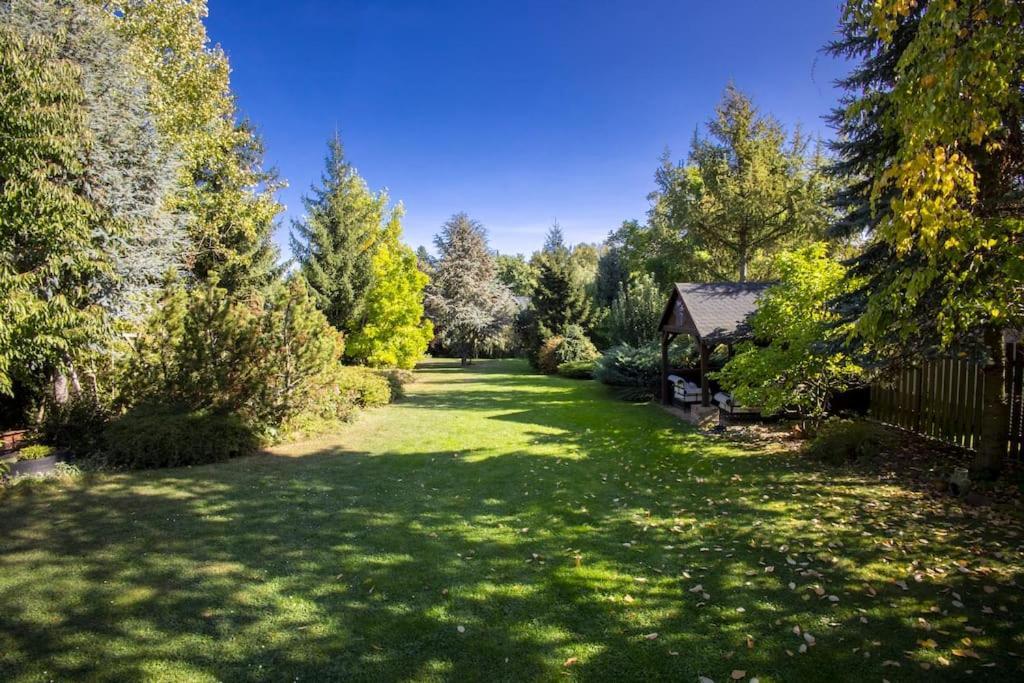 7 Bedroom Secluded Villa Close To Prague ริชานี ภายนอก รูปภาพ