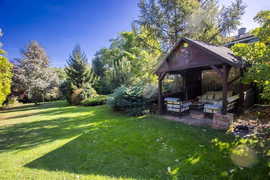 7 Bedroom Secluded Villa Close To Prague ริชานี ภายนอก รูปภาพ